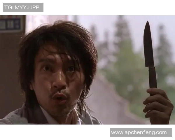 少林足球星爷施展绝技飞天踢球笑破苍穹